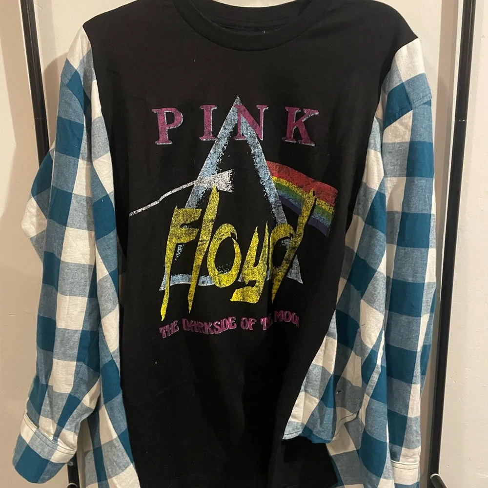 Custom shirt - Picture 1 of 2